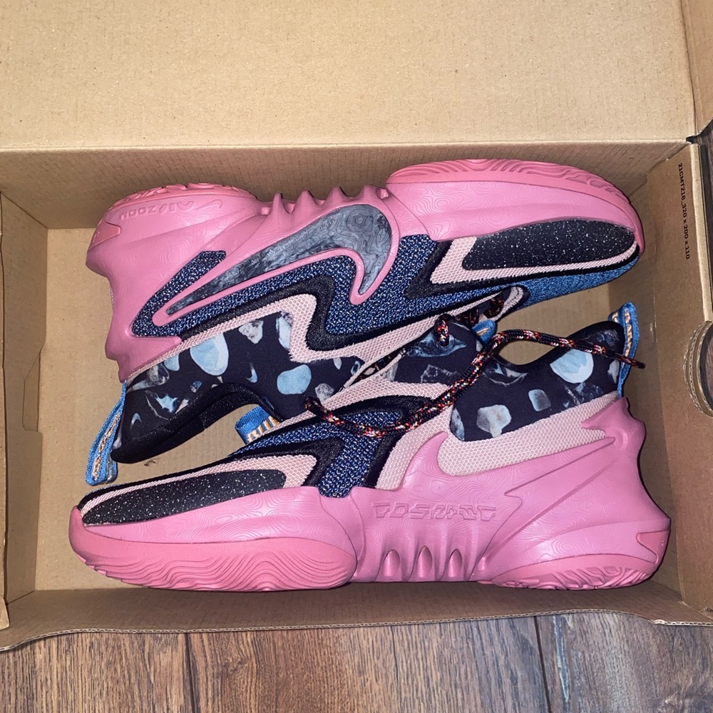 Nike Cosmic Unity 2